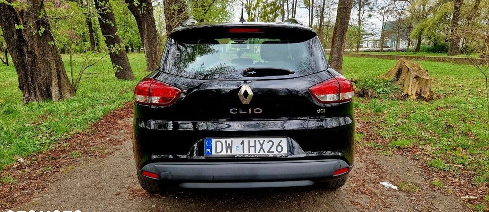 Renault Clio cena 26600 przebieg: 185000, rok produkcji 2017 z Gdańsk małe 121